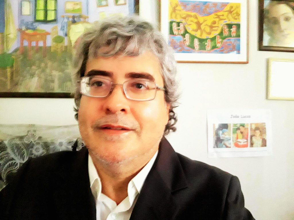 Heldmar Menezes lança o livro Os Centauros no Cineteatro Artpalco