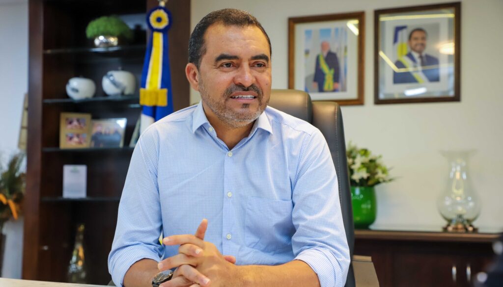 Wanderlei Barbosa decide continuar à frente do governo e prioriza equilíbrio administrativo