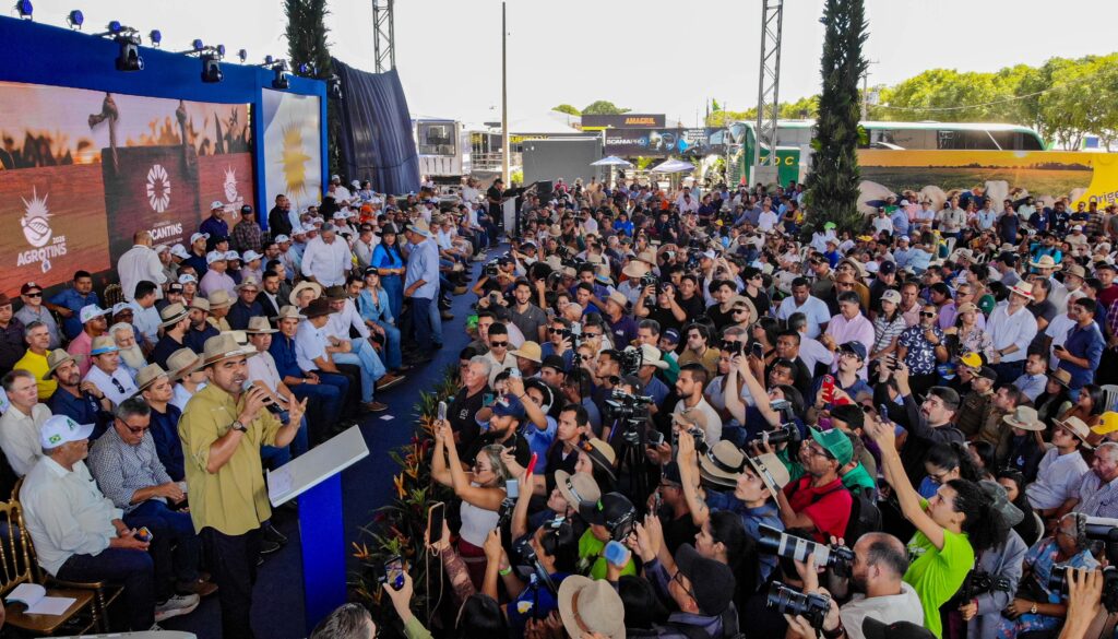 Agrotins 2026 é aberta com anúncios de investimentos e entrega de títulos definitivos