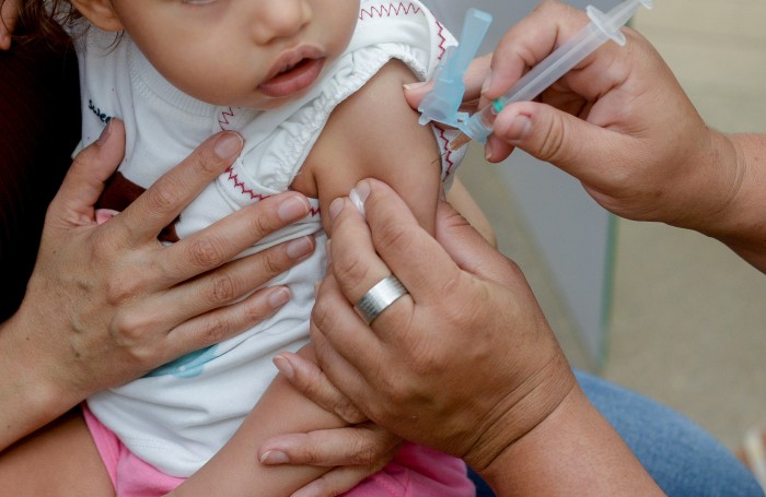 Nova vacina Pneumo-20 passa a integrar a rotina de imunização infantil em Palmas