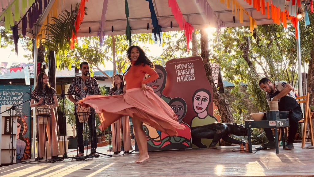 Dança do Pote conclui jornada na Chapada dos Veadeiros com arte e ancestralidade